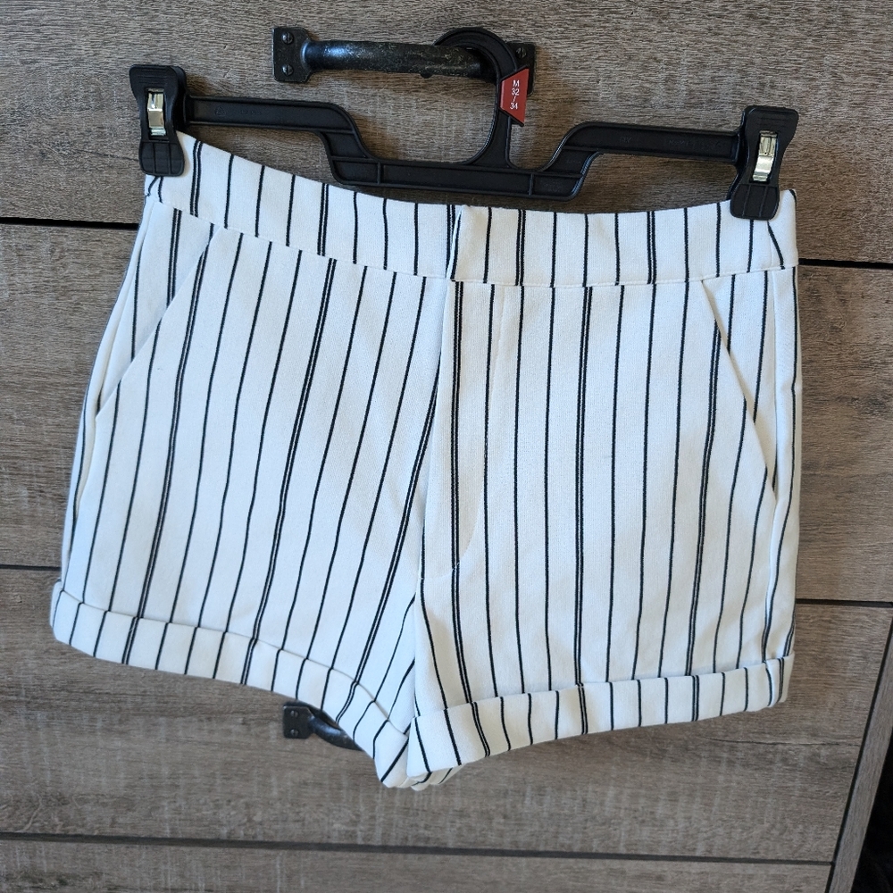 Forever 21 pinstripe high waisted shorts, M